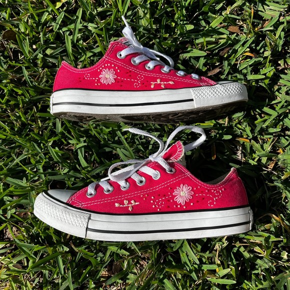 Converse Shoes - Converse Pink Hand Embroidered Floral Low Top Sneakers Size 7